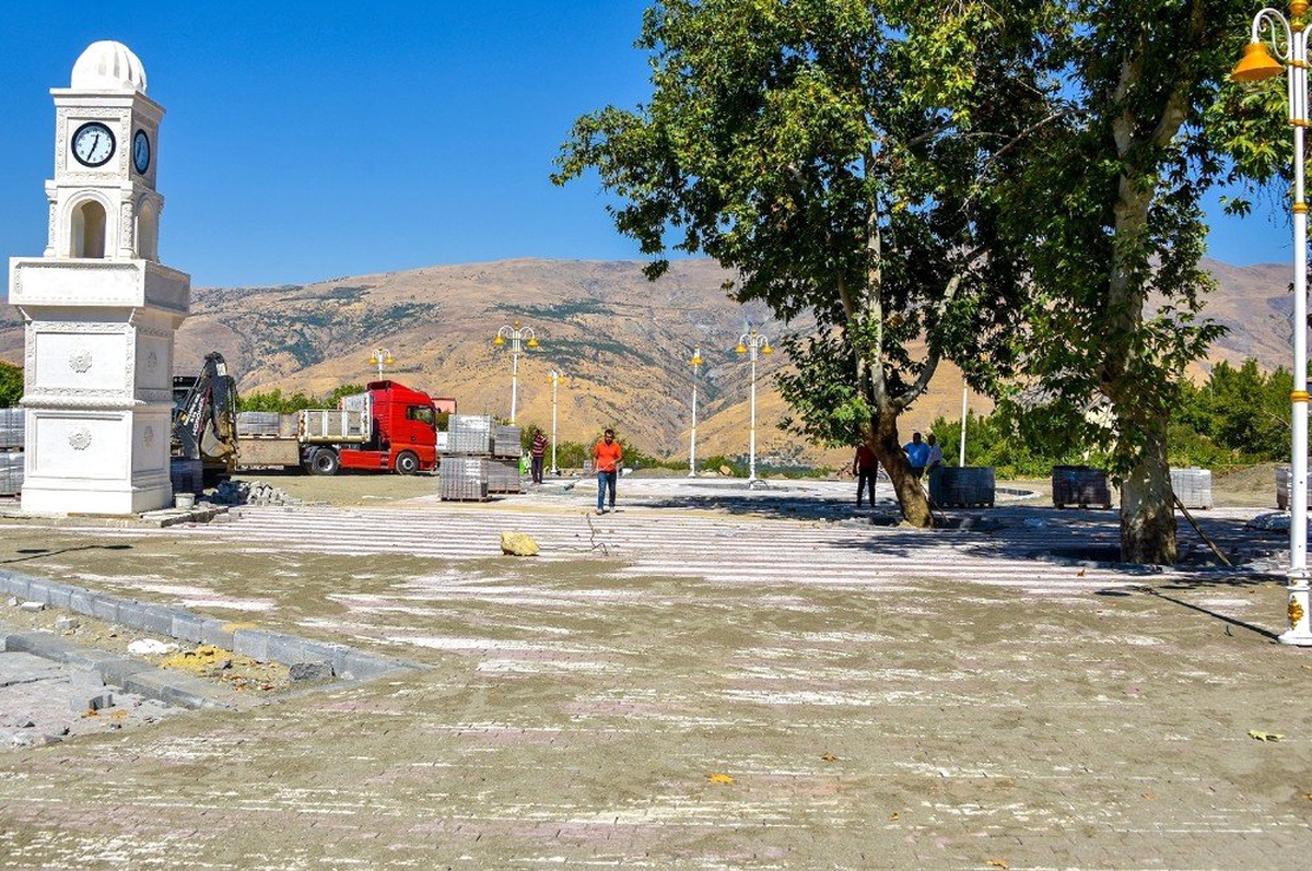 Doğanyol, tarihinde ilk defa meydana kavuşuyor