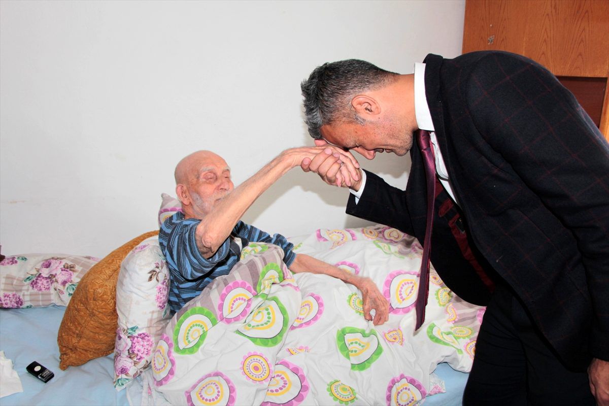 Dünya Yaşlılar Günü