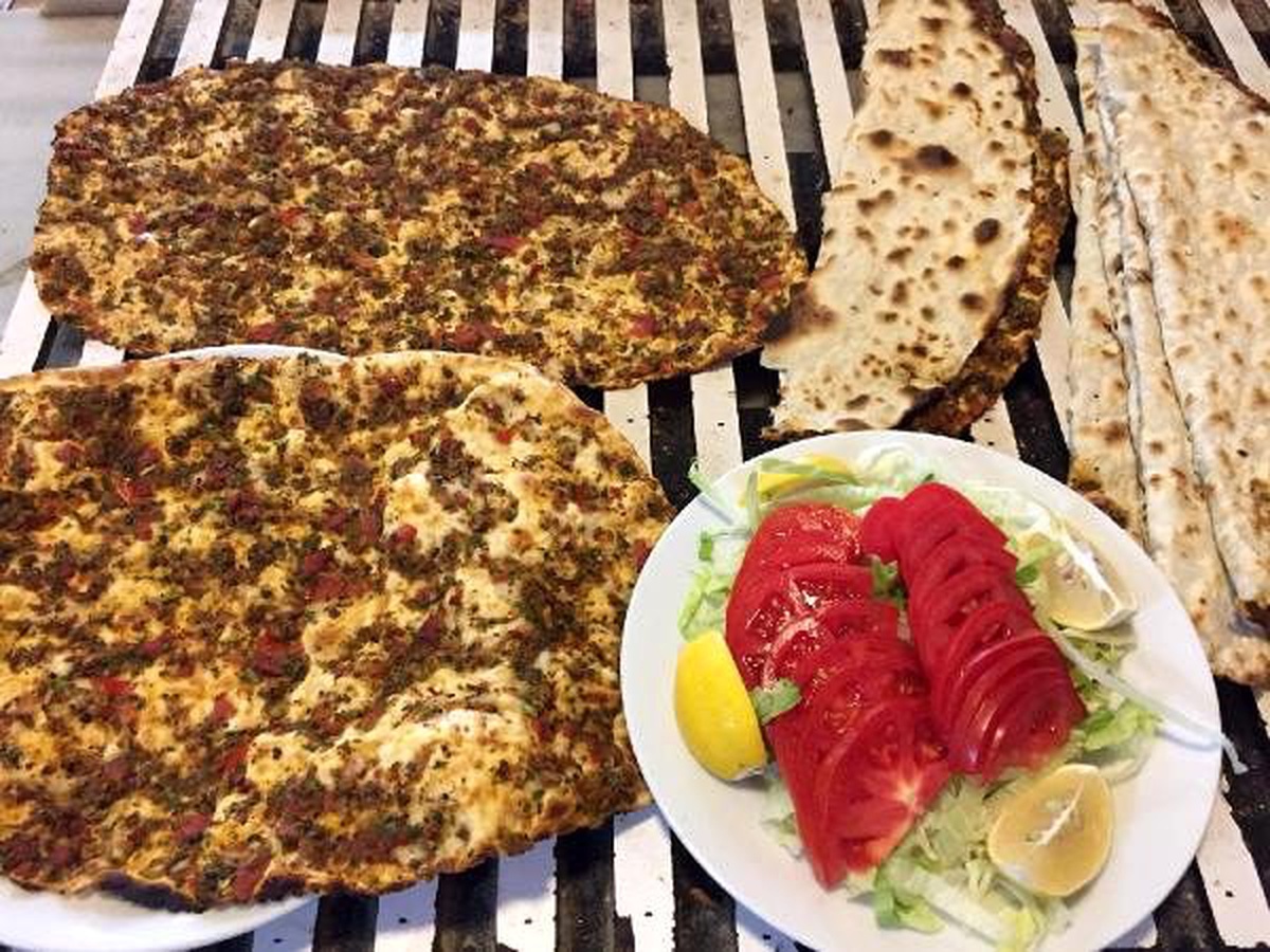 Esenyurt\'ta 3.5 lira, fatih\'te 10 lira... lahmacun fiyatlarındaki büyük fark dikkat çekiyor