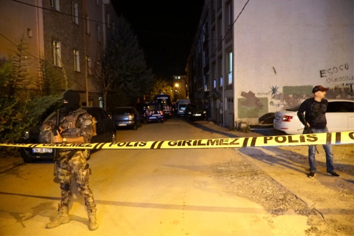 Eskişehir\'de 2 teröristin öldürüldüğü hücre evinde aramalar sürüyor