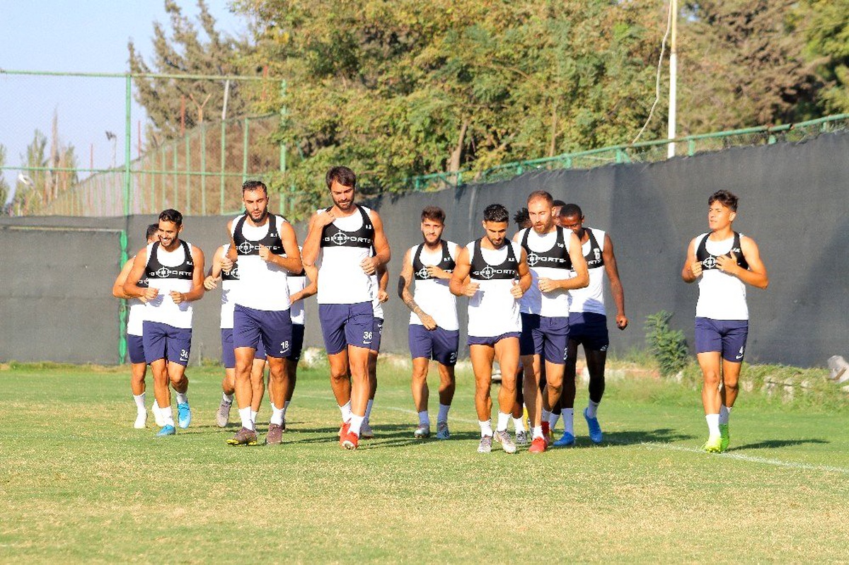 Hatayspor\'u altyapı antrenörleri çalıştırdı