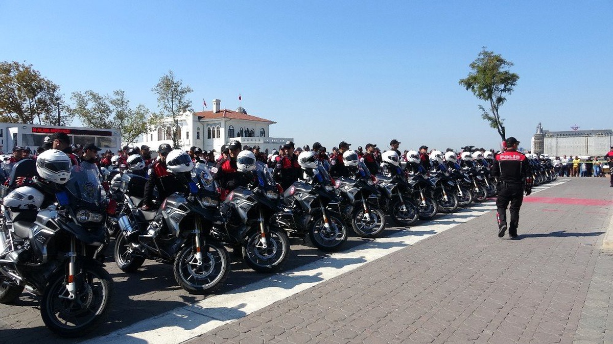 İstanbul\'da motosikletli polis timlerinde 206 polis göreve başladı