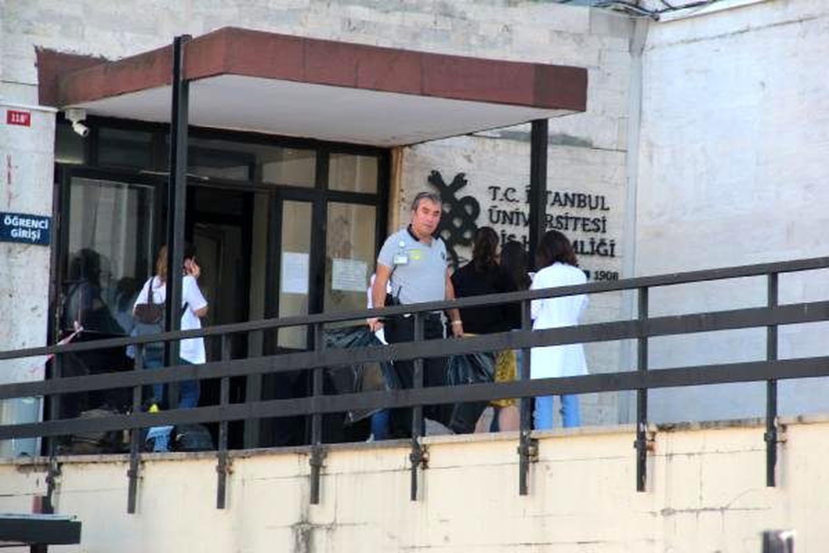 İstanbul üniversitesi diş hekimliği fakültesi öğrencileri eşyalarını toplamaya başladı