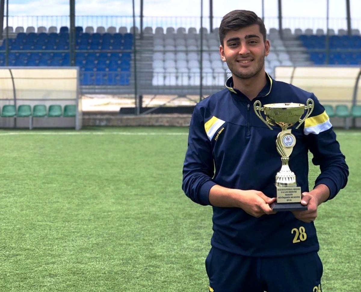 Mardinli futbolcu İstanbulspor\'a transfer oldu