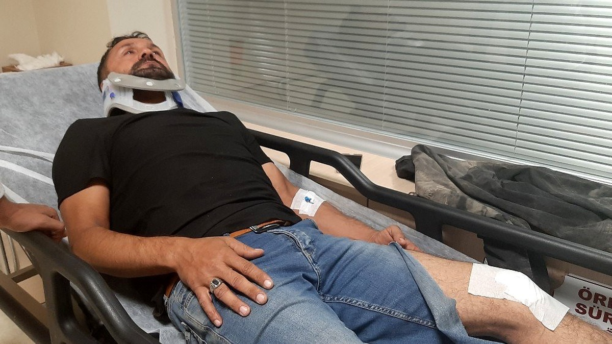 Motosiklet polis otosuna çarptı: 1 yaralı
