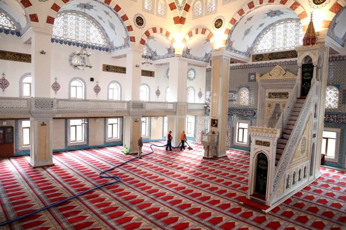 Nilüfer\'de ibadethaneler tertemiz oldu