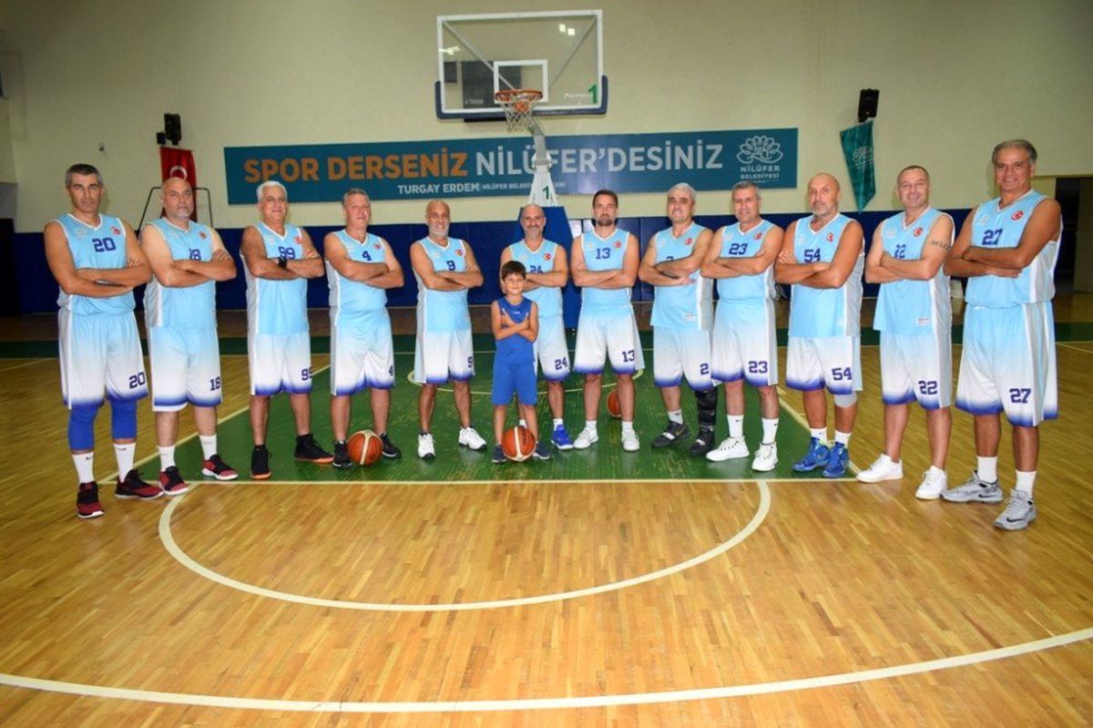 Nilüferli veteranlardan 2 kupa
