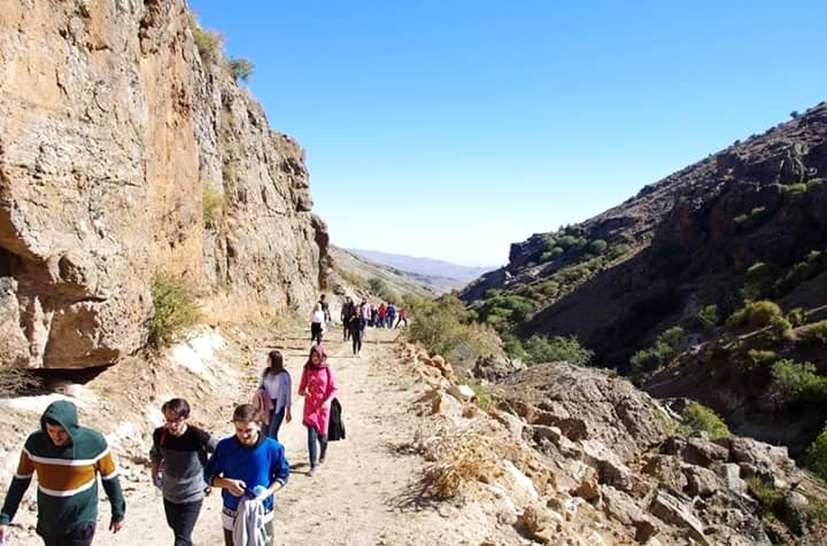 Öğrenciler Bininler turizm bölgesini gezdi