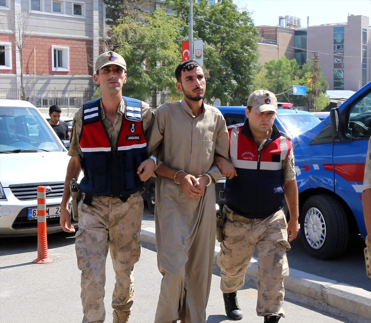 Şanlıurfa\'da DEAŞ operasyonu