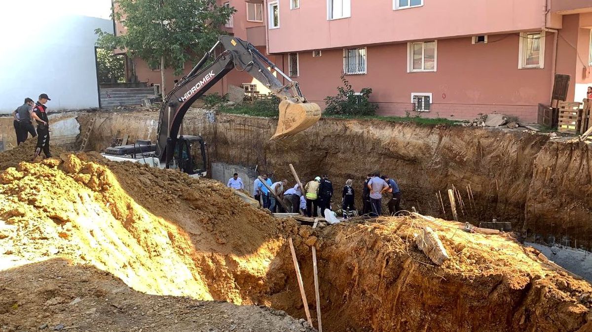 Sultanbeyli\'de inşaatta göçük