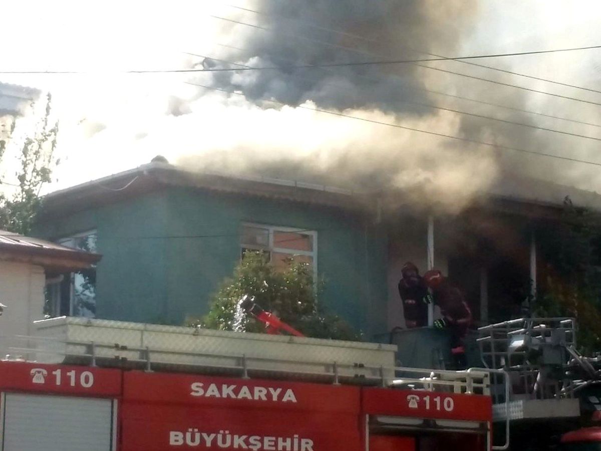 Suriyeli ailenin evinde korkutan yangın
