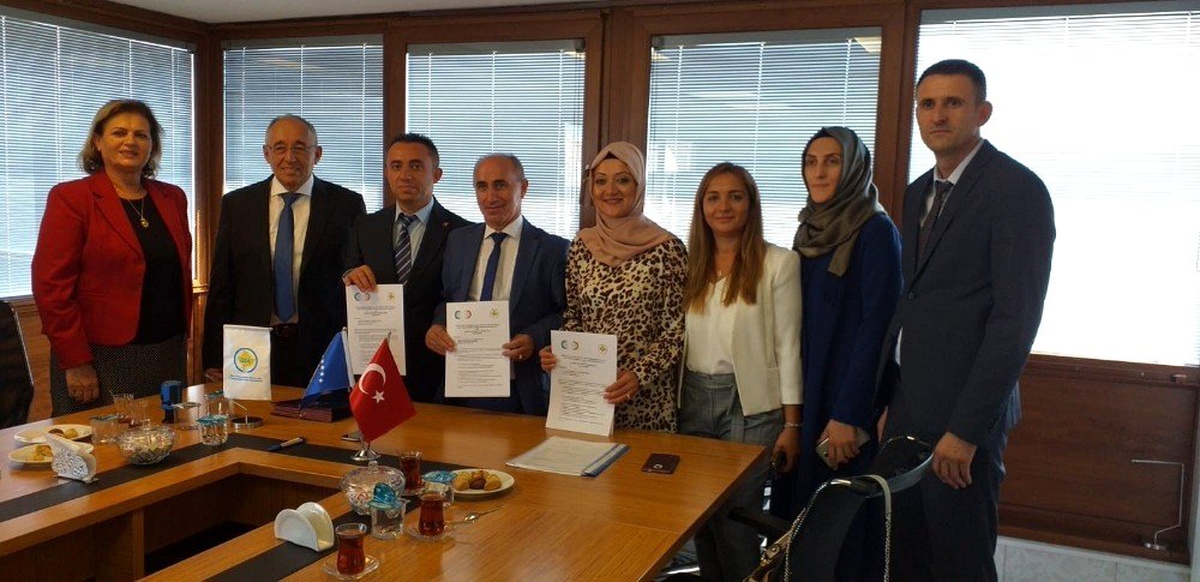Türk ve Kosovalı hemşireler arasında işbirliği protokolü imzalandı