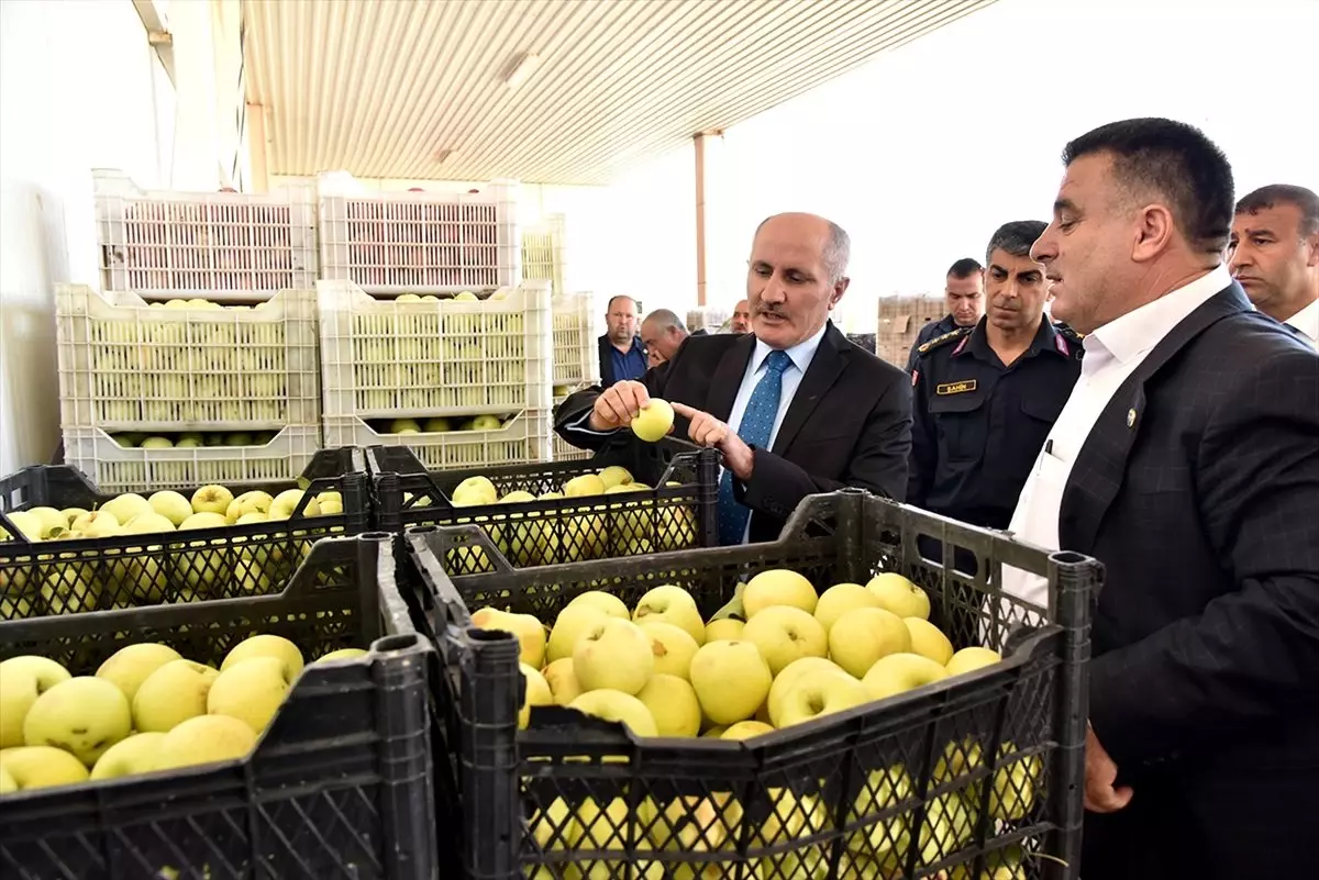 Vali Fahri Meral Akçaşehir Beldesini ziyaret etti