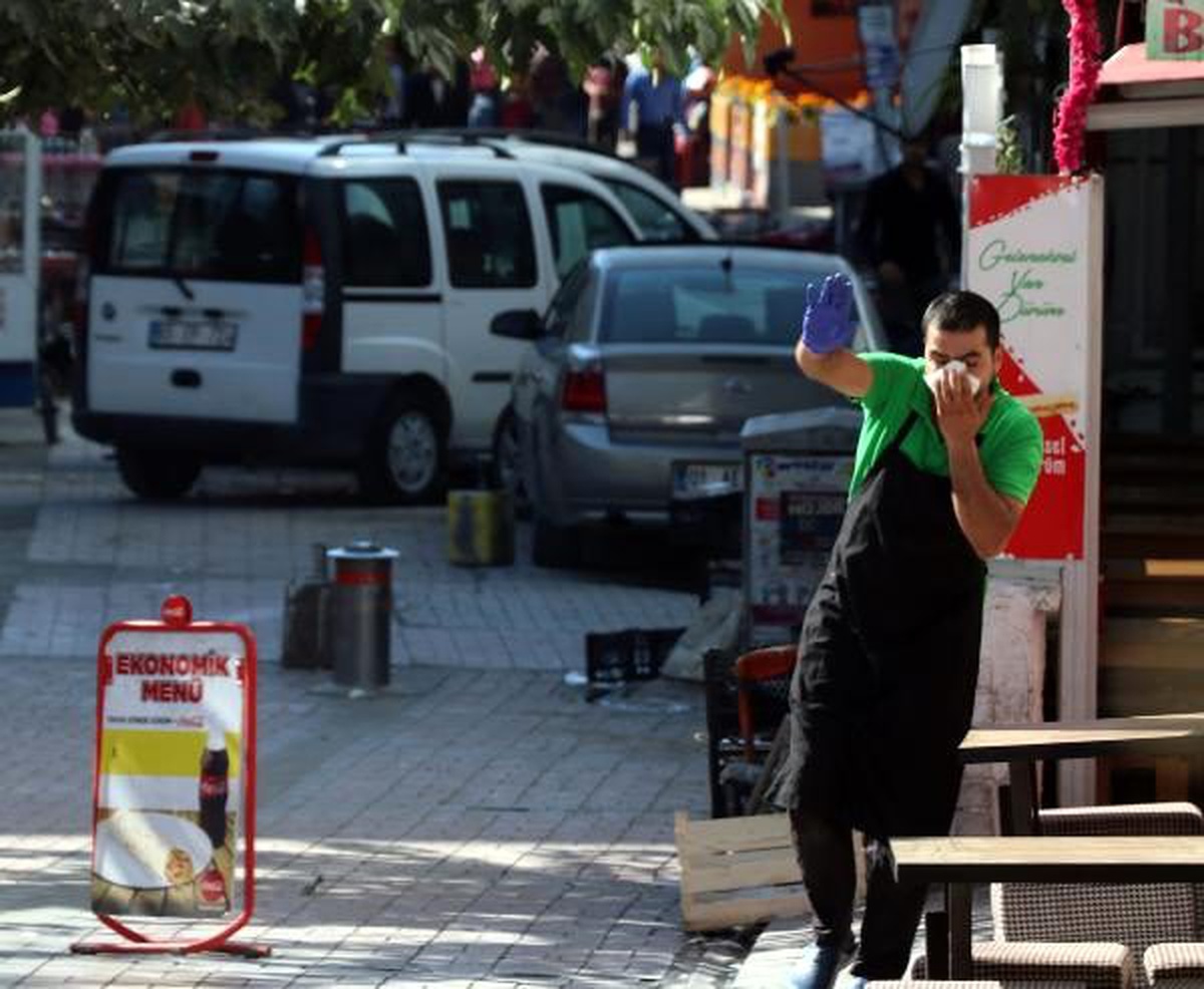 Van\'da zabıta ile seyyar satıcılar arasında gerginlik