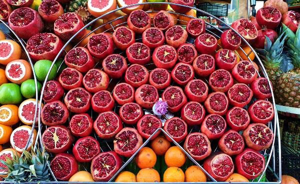 Yeşil çayın üç katı antioksidan içeriyor: ilaç bitki nar suyu