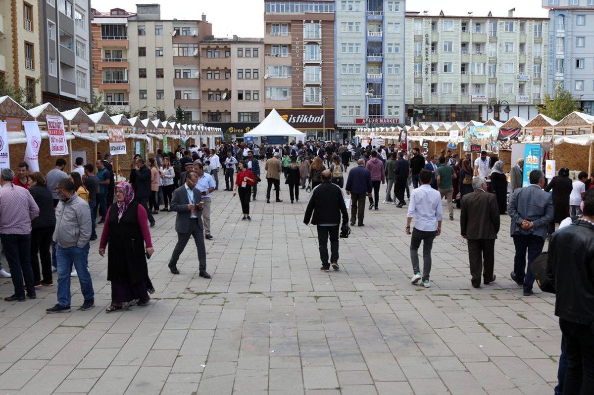 Yöresel lezzetler Kars\'ta tanıtıldı