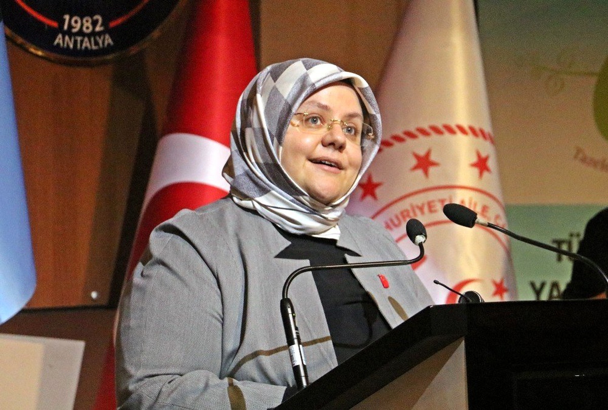 Bakan Selçuk: "2050 yılında nüfusumuzun 5\'te 1\'i 65 yaş üzerinde olacak"