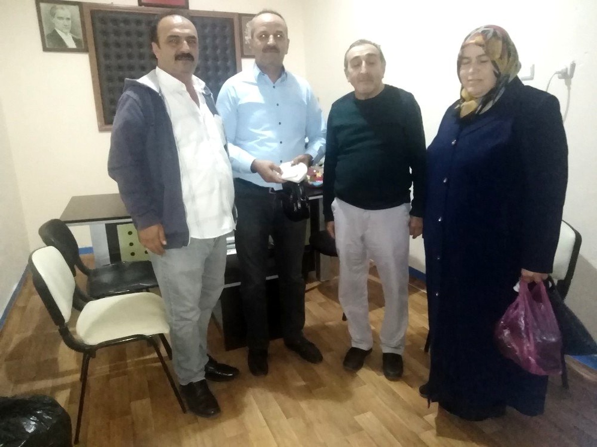 Buldukları ziynetleri sahibine teslim eden aileye \'Yılın Ailesi\' ünvanı verilecek