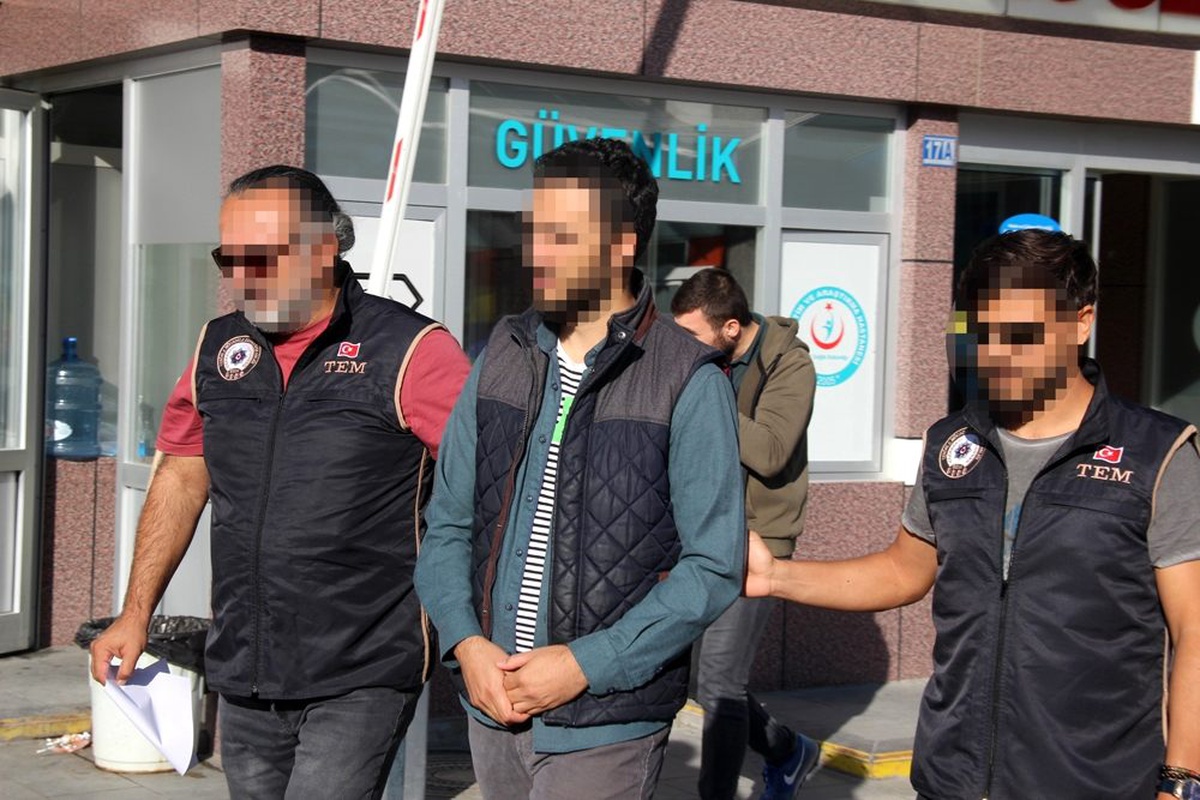 FETÖ\'nün yeniden yapılanmasına operasyon: 26 gözaltı kararı