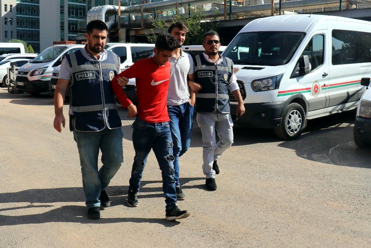 Hırsızlık şüphelileri adliyede