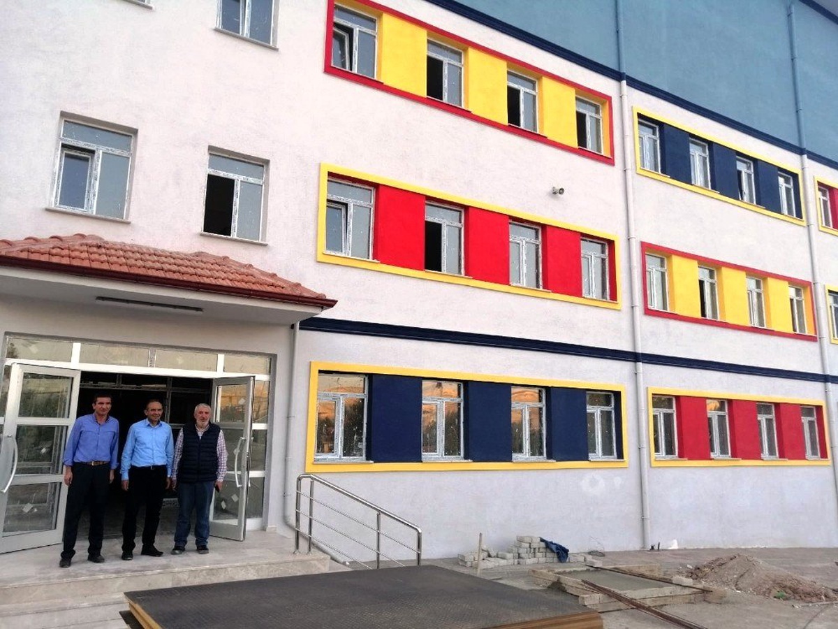Hisarcık\'a yeni İmam Hatip Ortaokulu inşaatı tamamlandı