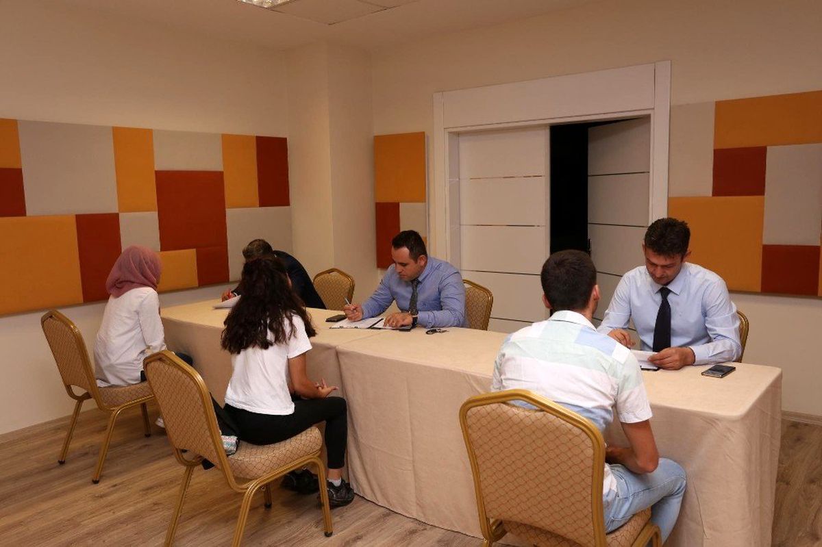 İş arayanlar ile işverenler Kepez\'de buluştu