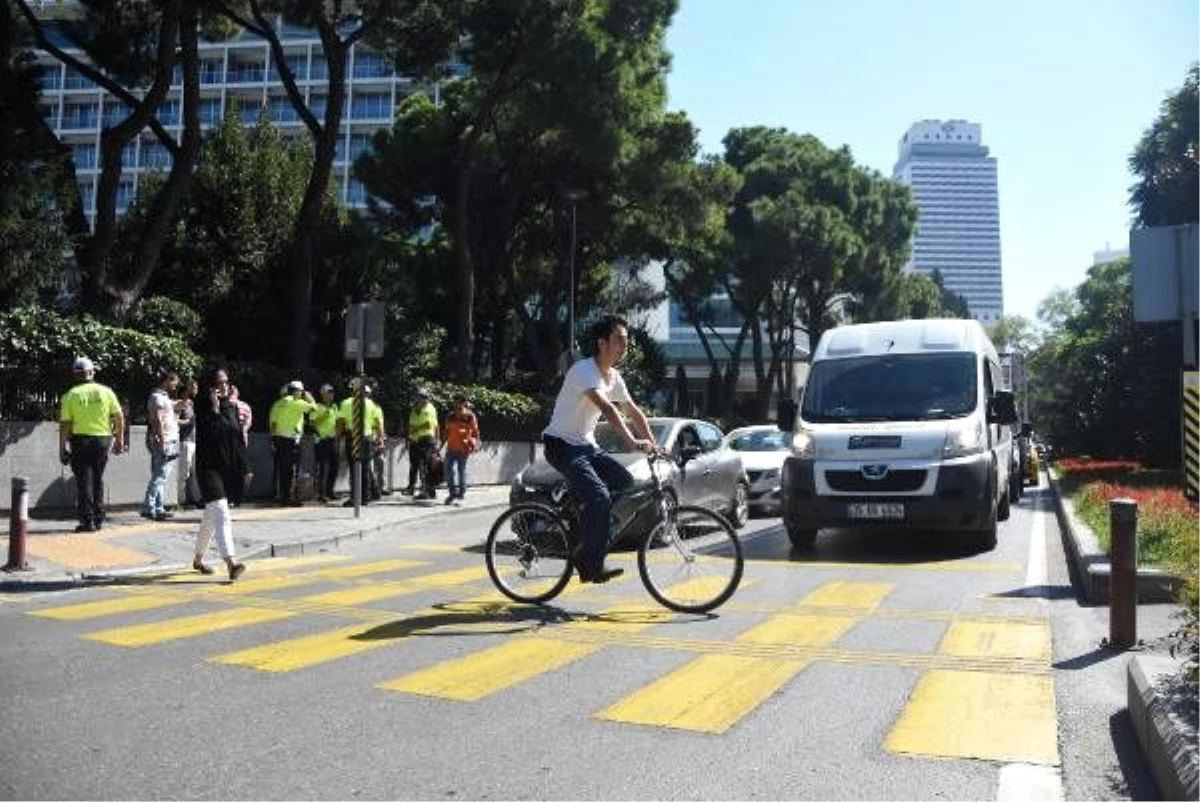 İzmir\'de, yaya güvenliği etkinliği