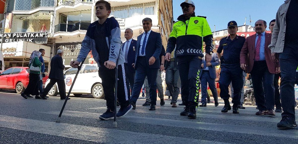 Karabük\'te çocuklar "önce yaya" dedi