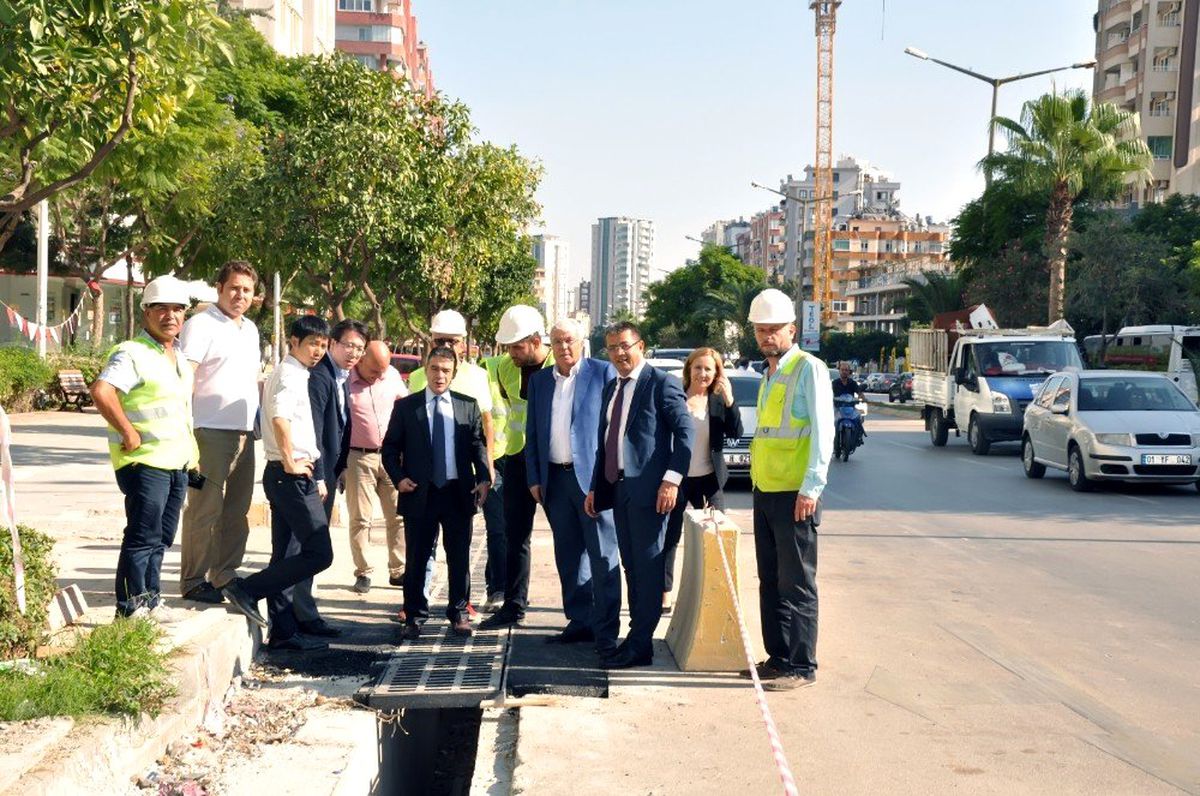 Karalar: "İçme suyu ve altyapı problemi yaşayan mahalle kalmayacak"