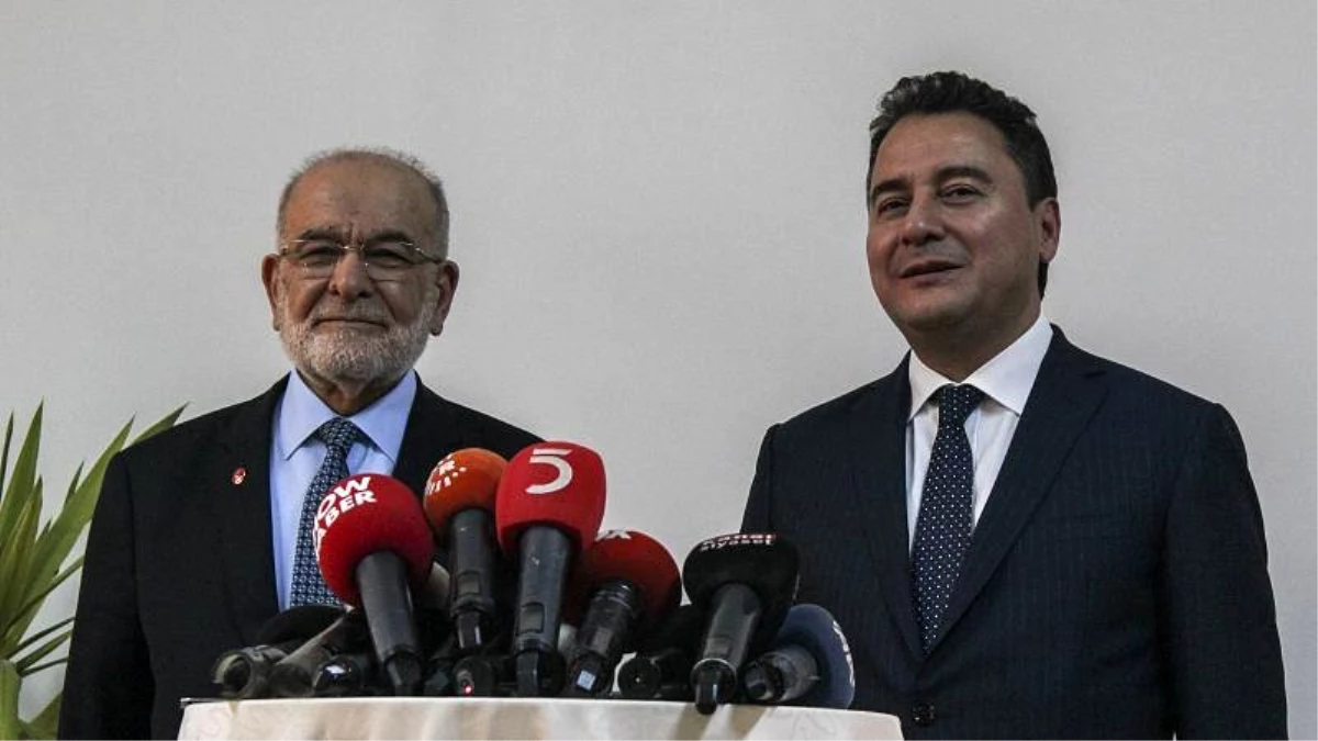 Karamollaoğlu ve Babacan yeni parti çalışmalarını görüştü