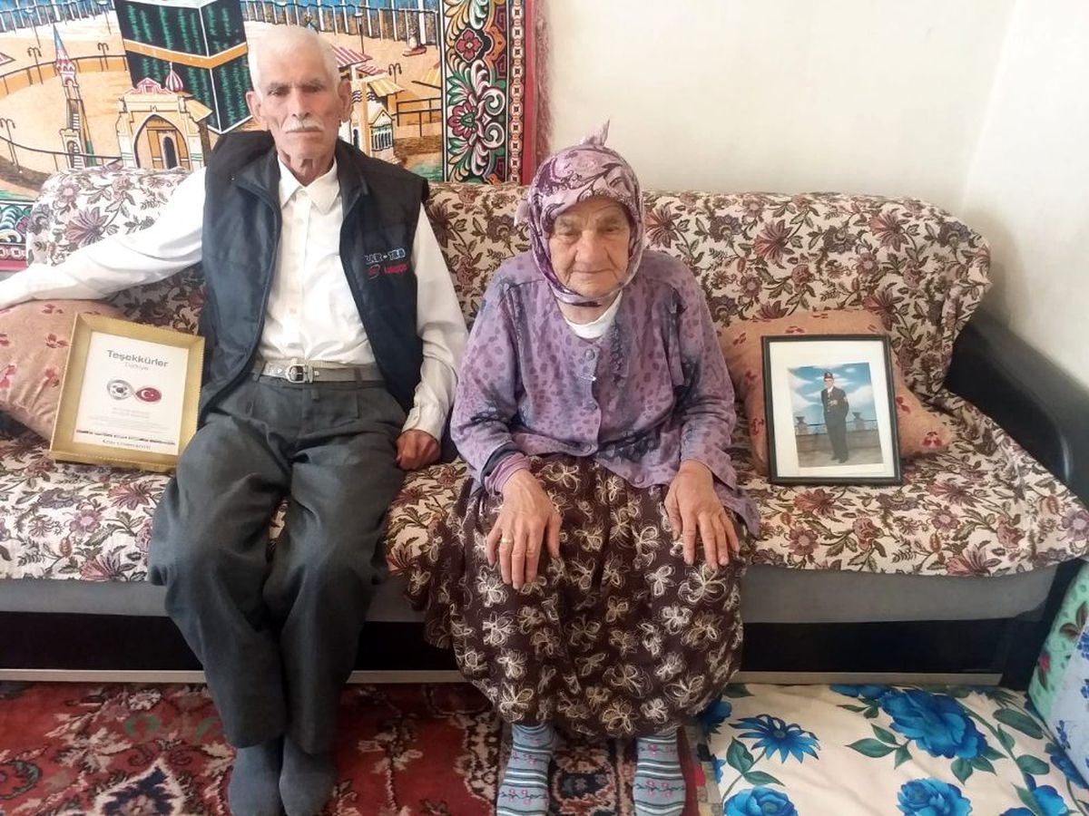 Kore gazisini Seul\'daki \'Barış Müzesi\'nde duygulandıran fotoğraf