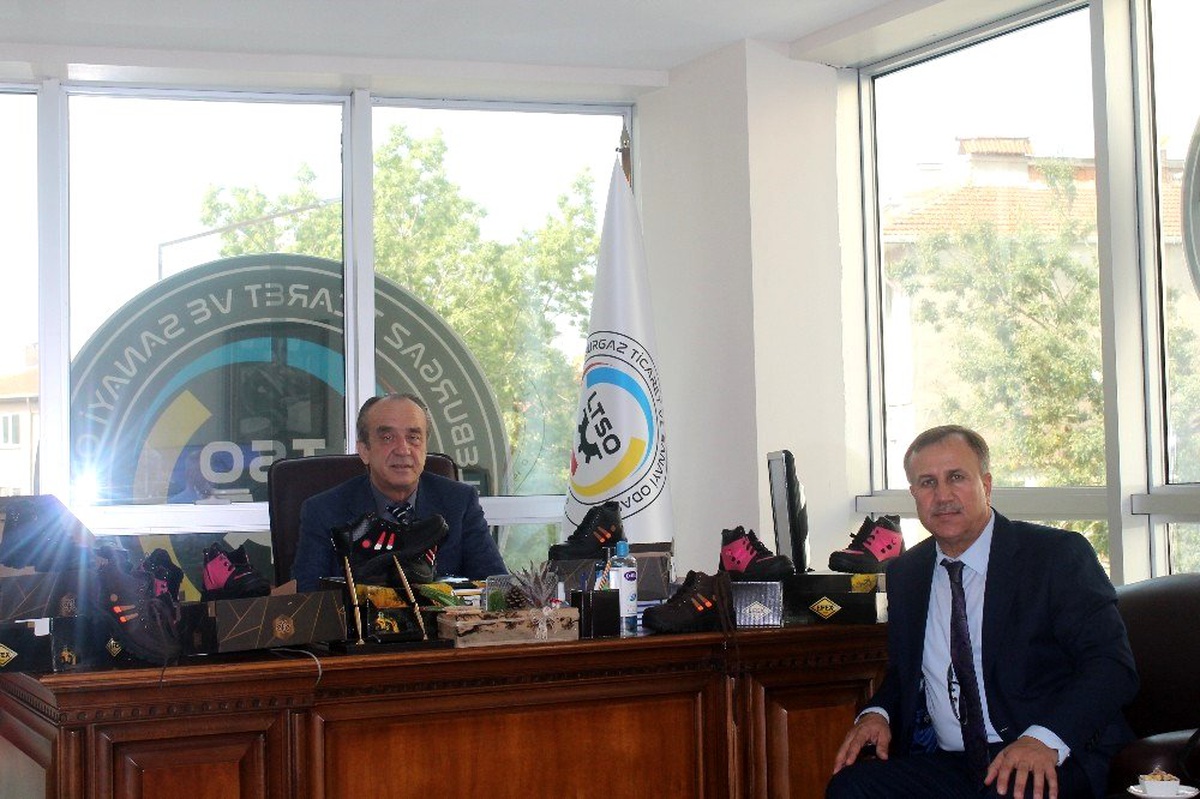 Lüleburgaz TSO\'dan 800 kişiye ayakkabı yardımı