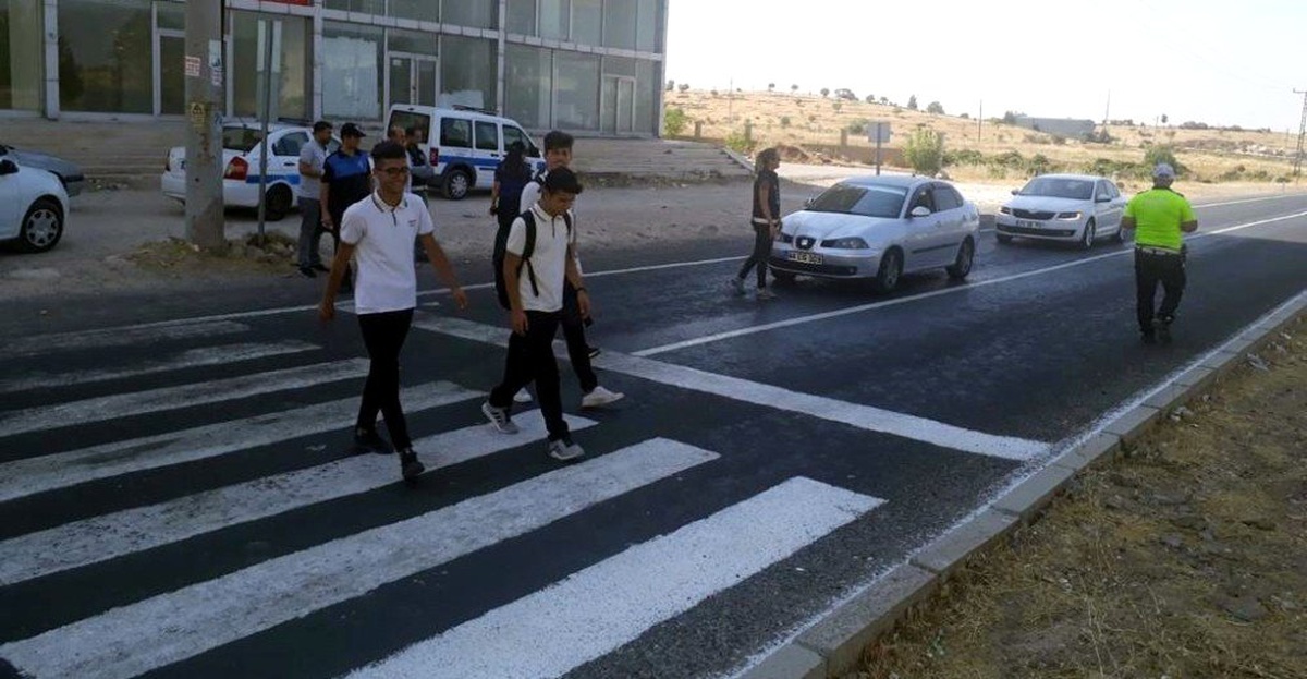 Midyat\'ta yaya geçitlerinde uygulama