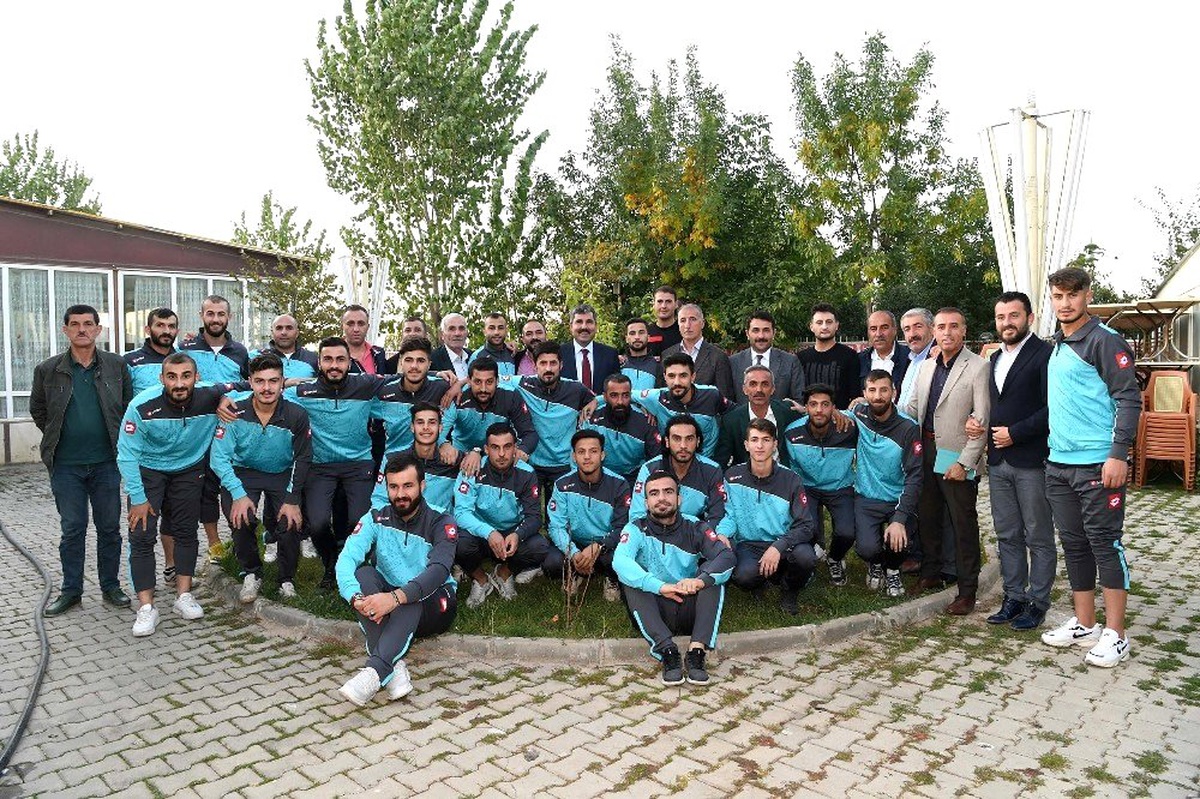 Muş Belediye Spor gümbür gümbür geliyor