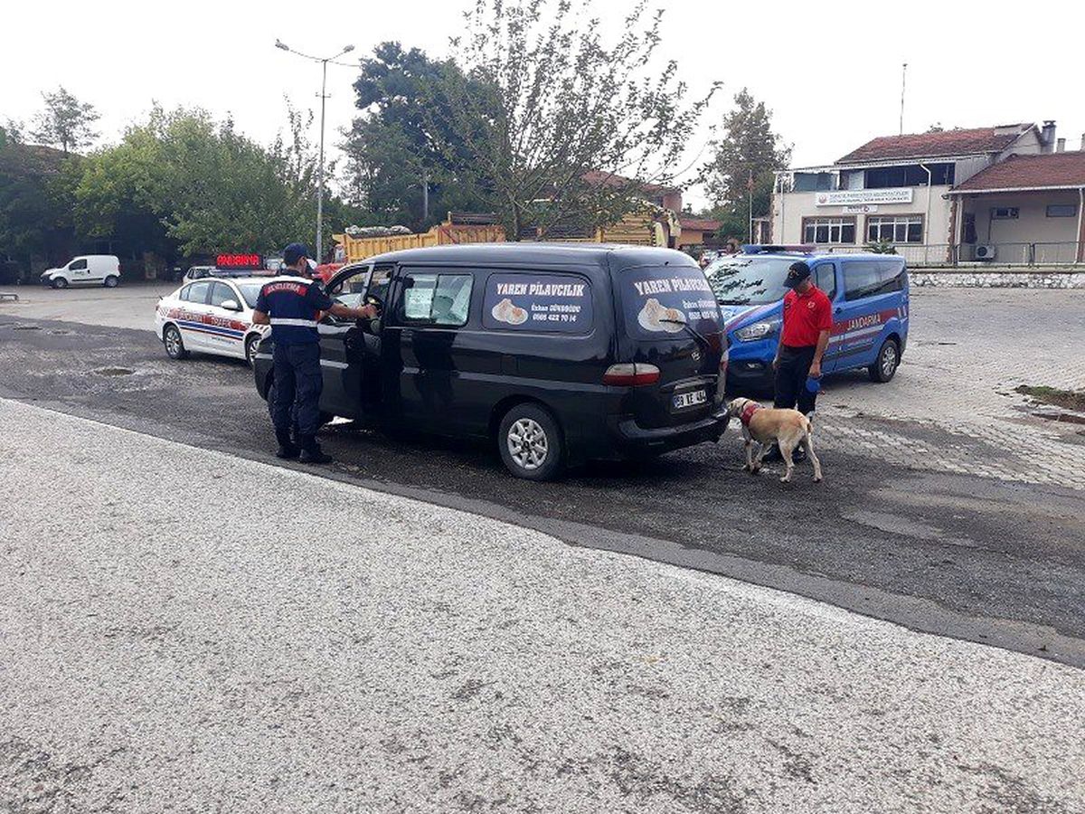 Sigara içen sürücülere para cezası