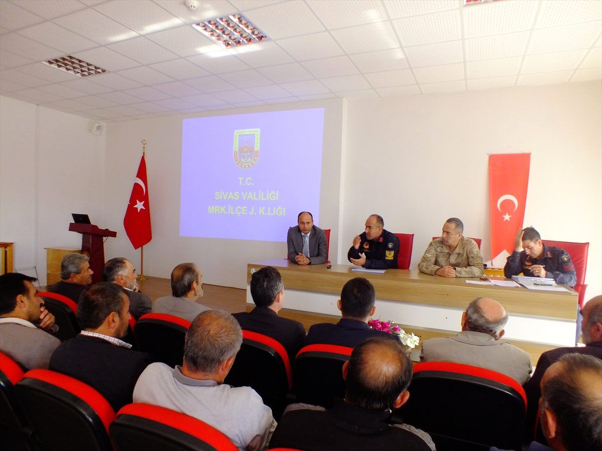 Ulaş\'ta servis şoförleri bilgilendirildi