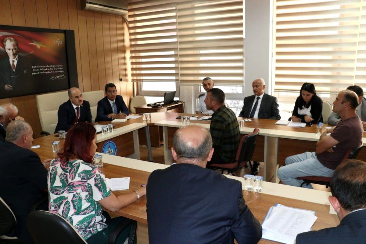 Vatandaş derdini anlattı Vali Zülkif Dağlı dinledi