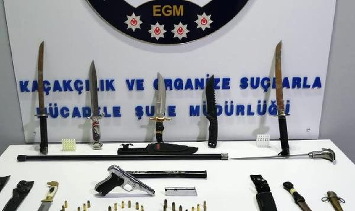 Yalova\'da, baston görünümlü kılıç ele geçirildi