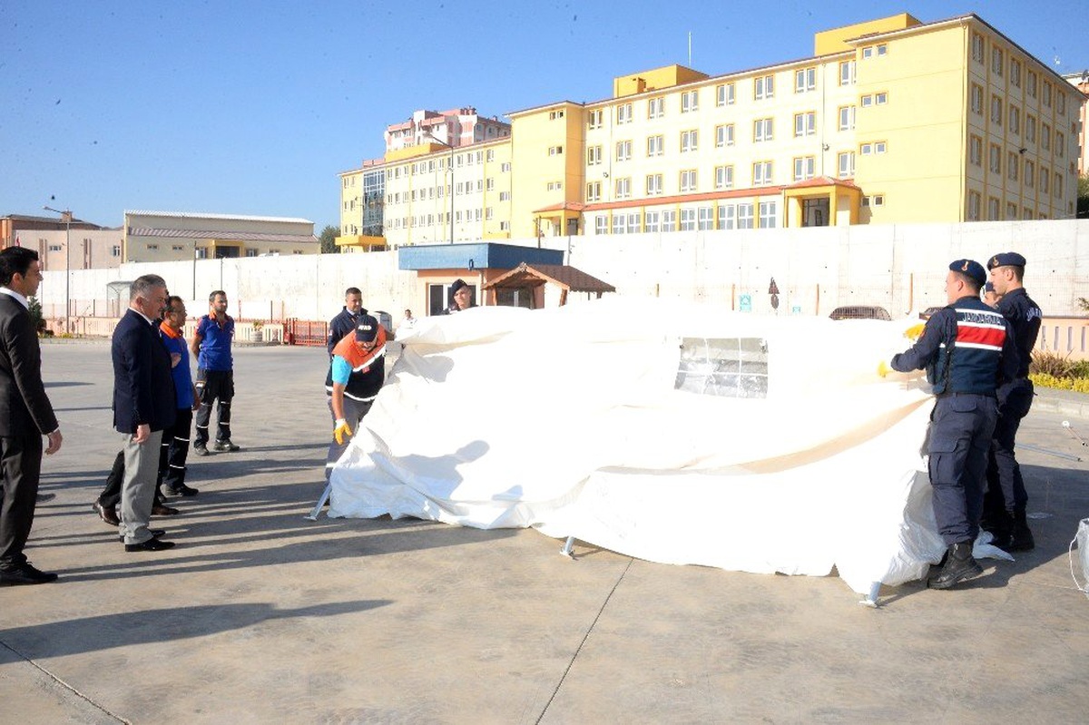 Afet ve deprem anında toplanma yerleri denetlendi