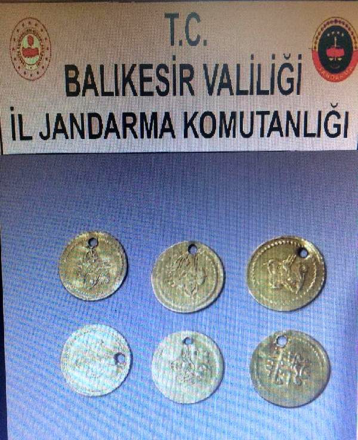 Aranan şüpheli, 2\'nci mahmut dönemine ait altın sikkelerle yakalandı