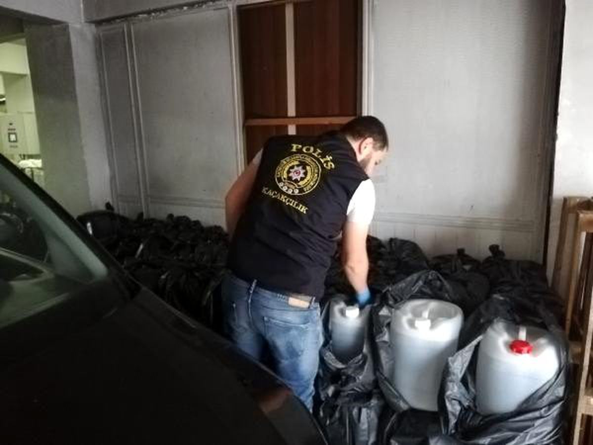 Bahçelievler\'de kaçak içki imalathanesine baskın