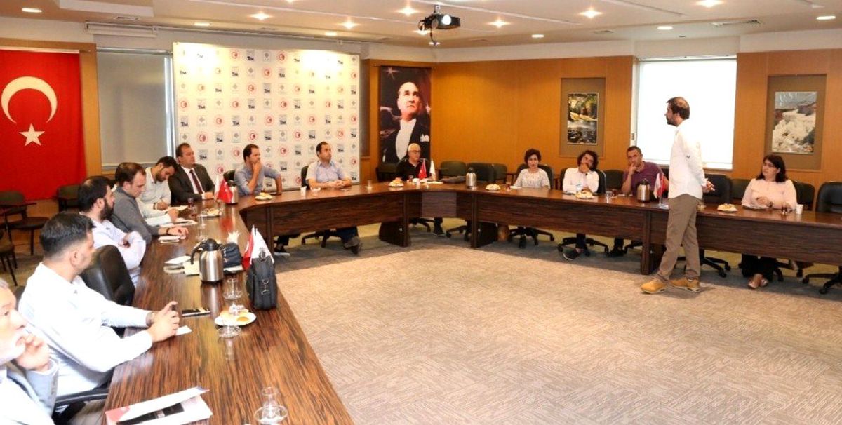 Başkan Memişoğlu: "Hedefimiz ihracatçı sektörlerimizi güçlendirmek"