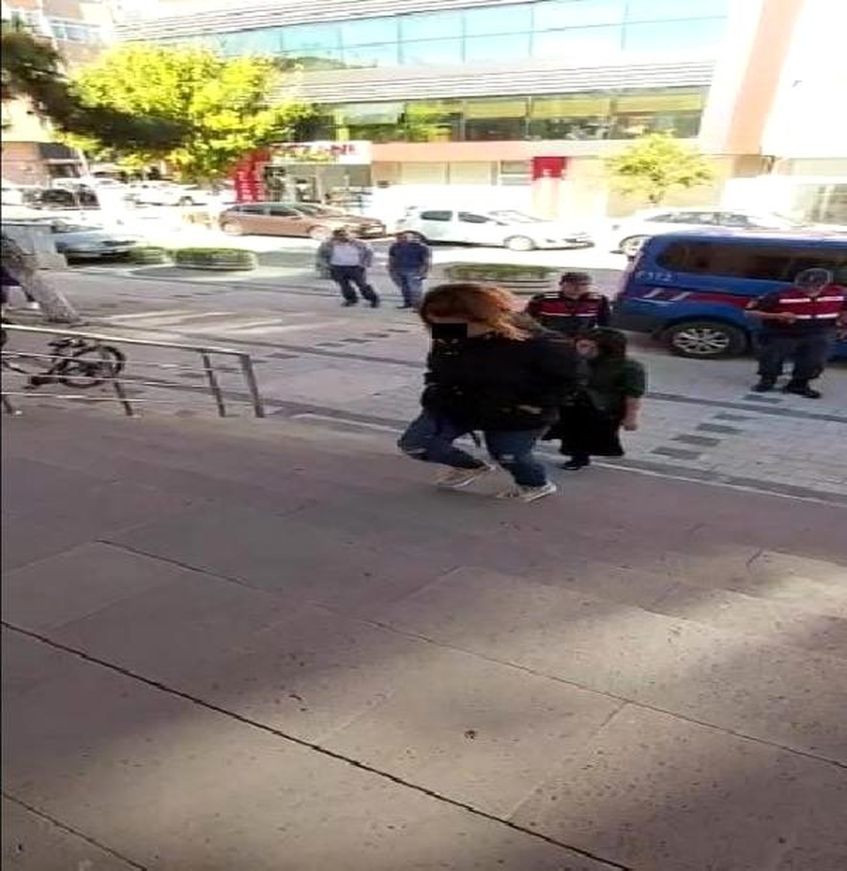 Çanakkale\'de fuhuş operasyonu: 4 gözaltı