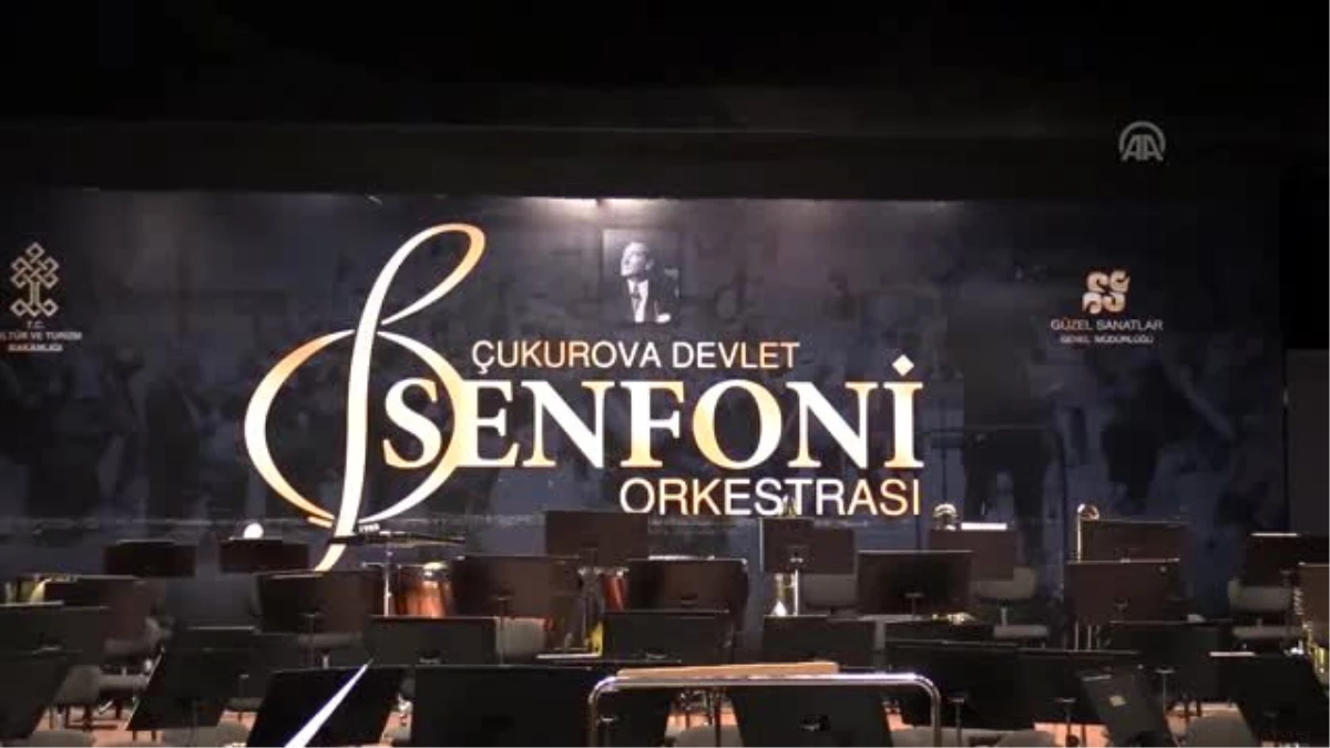 ÇDSO\'nun açılış konserinde İdil Biret sahne aldı