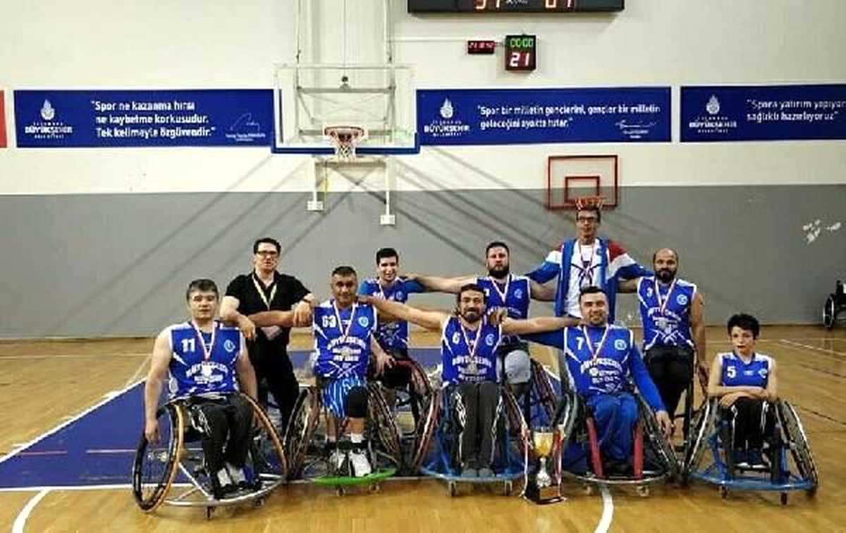 Engelli basketbolcudan lisans ücreti istediler