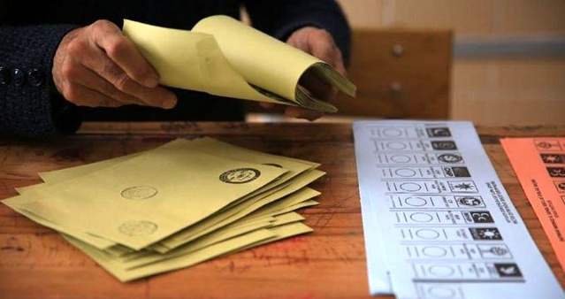 Eski BDP milletvekili Ufuk Uras: 31 Mart seçimlerinde Saadet Partisi'ne oy verdim, System.String[]