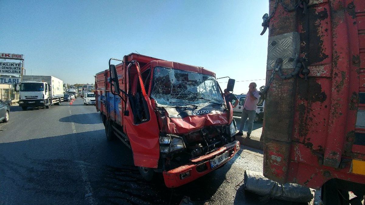 Hadımköy\'de trafik kazası: 1 yaralı