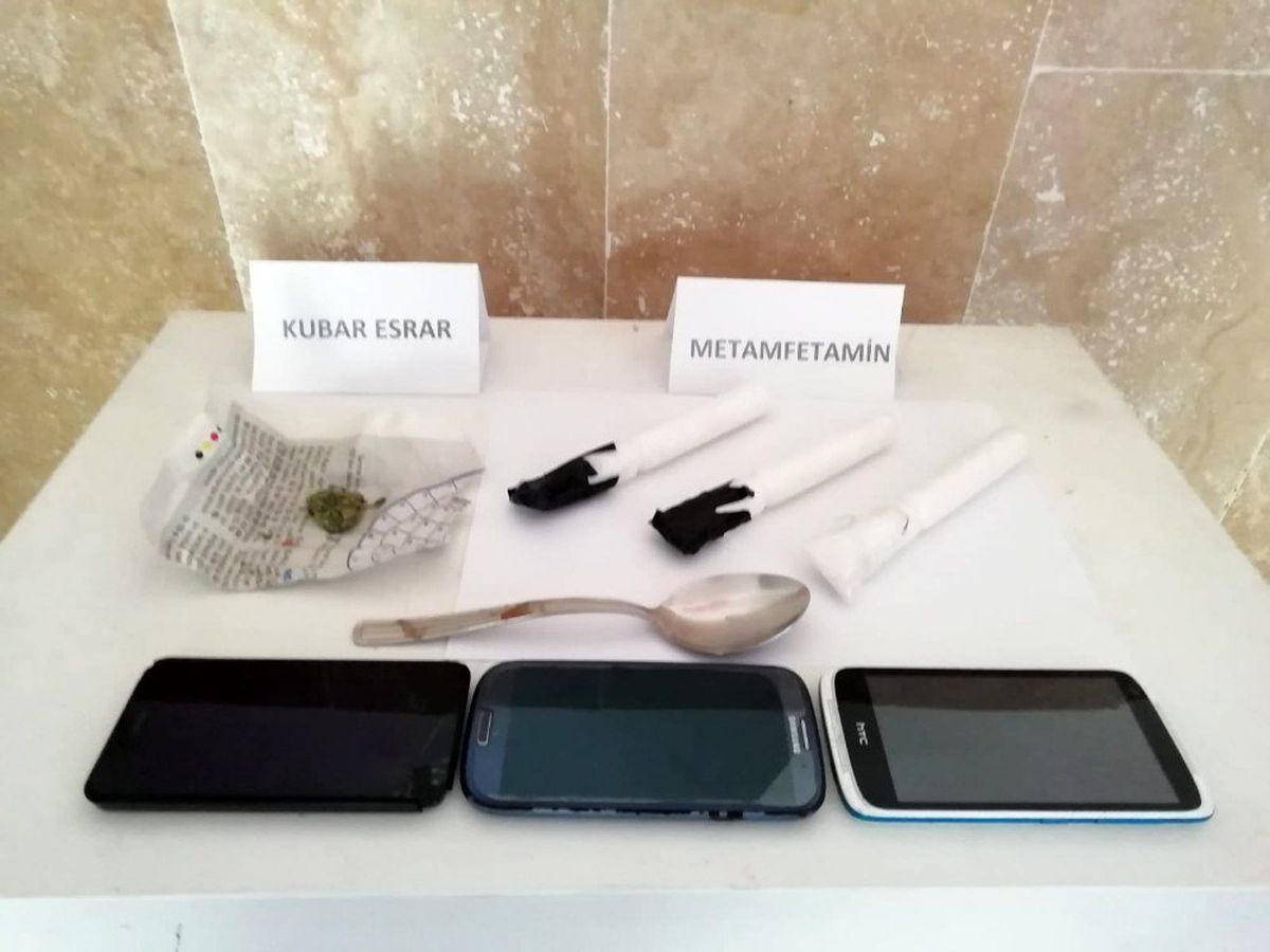 Jandarma 136 bin TL\'lik sentetik uyuşturucu ele geçirdi