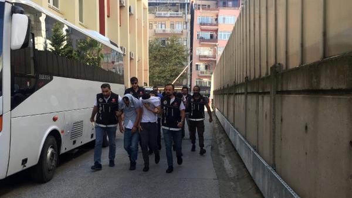 Kocaeli\'de uyuşturucu operasyonu: 11 gözaltı