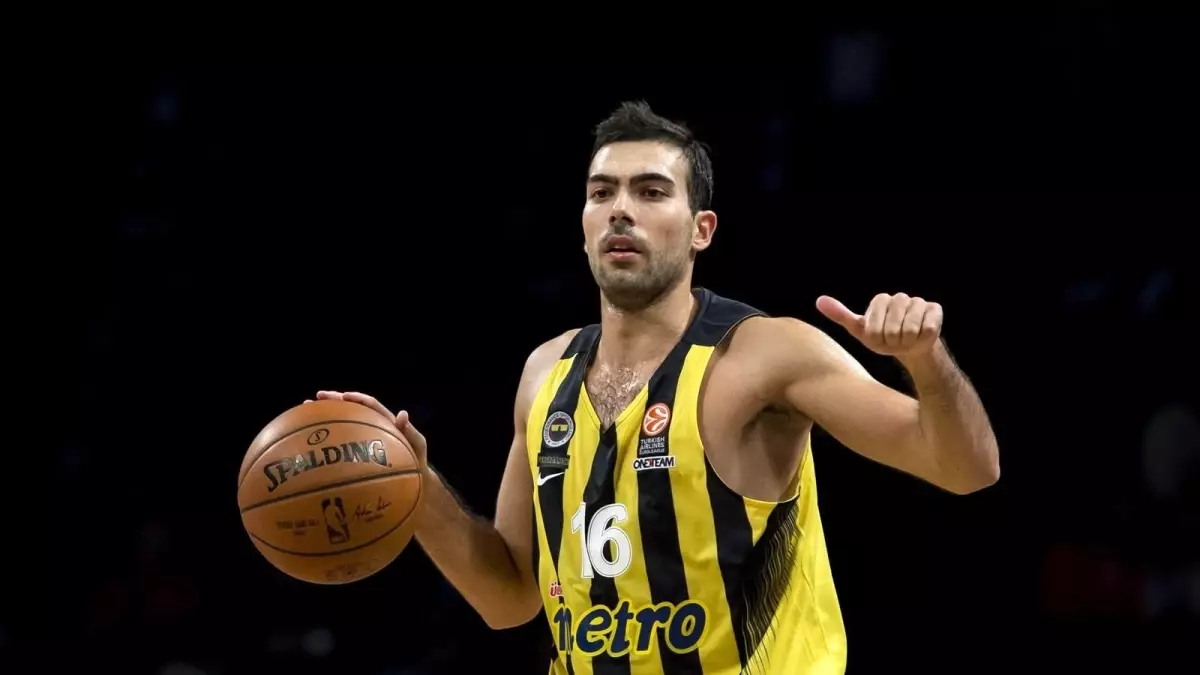 Kostas Sloukas: “Topu havaya atıyorum ve Vesely tamamlıyor!”